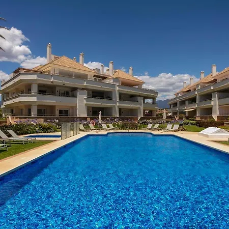 322 Heaven Apartments, Guadalmansa Playa Apartment *