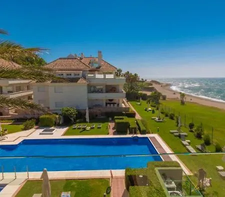 322 Heaven Apartments, Guadalmansa Playa Apartment *